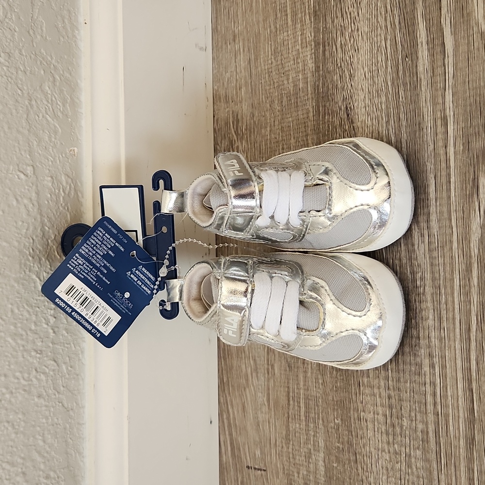 FILA Silver/ Chrome baby sneakers Size 0-6 Months NWT